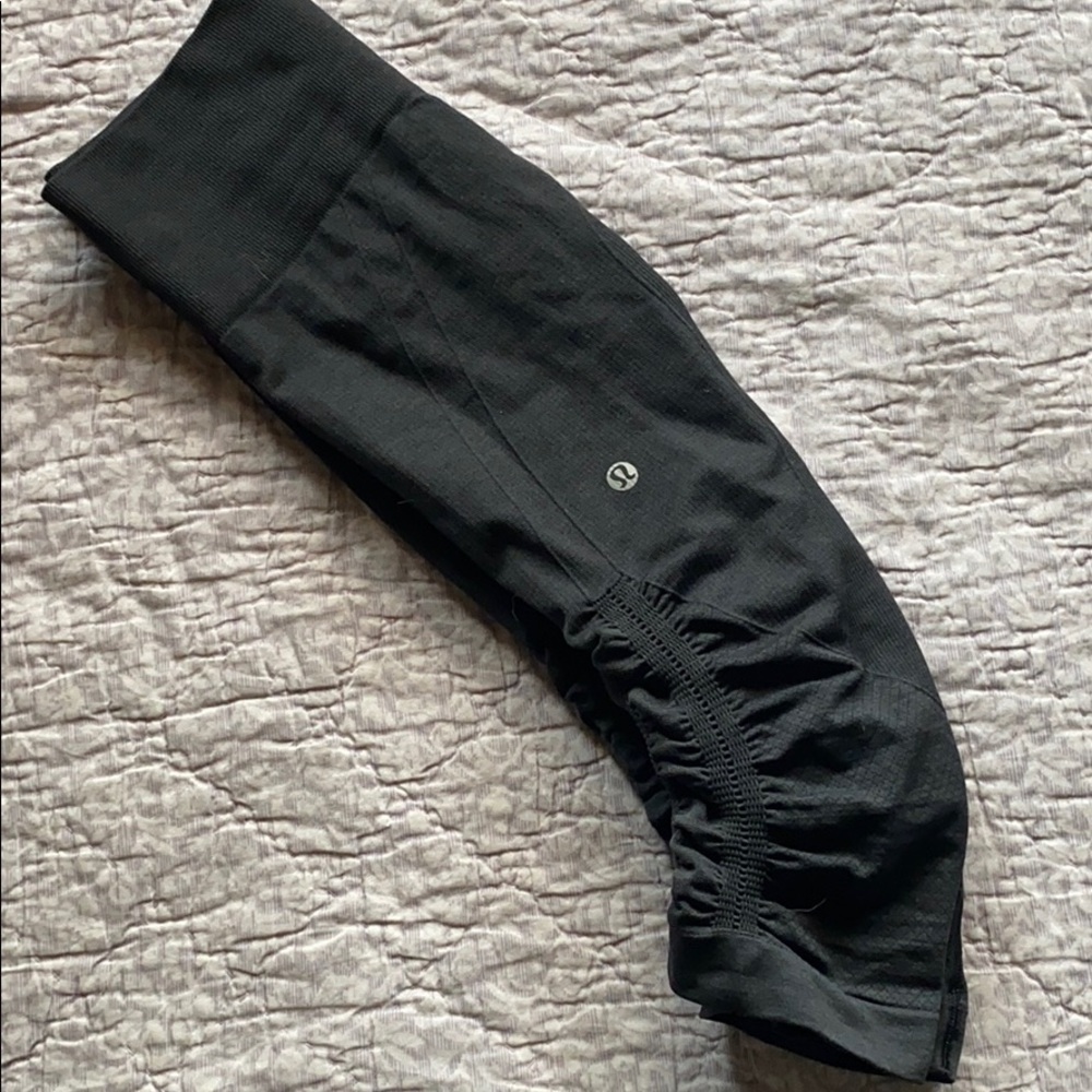 Lululemon Capri Scrunch leggings